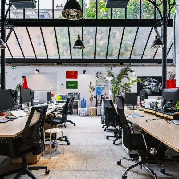 Espace indépendant 616 m² 70 postes Location bureau Rue de Reuilly Paris 75012 - photo 1