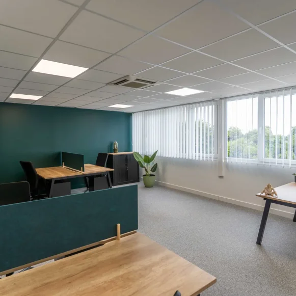 Bureau privé 28 m² 6 postes Coworking Rue de l'Industrie Mundolsheim 67450 - photo 1