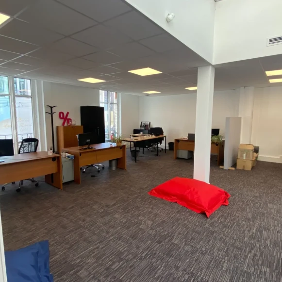 Espace indépendant 305 m² 40 postes Location bureau Rue Aristide Briand Levallois-Perret 92300 - photo 12