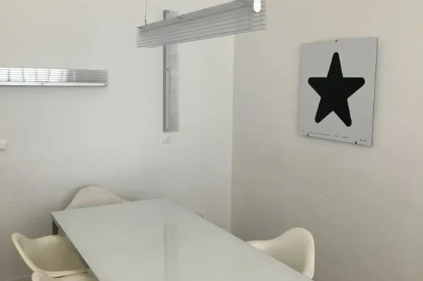 Bureau privé - 13001 - 3 postes - 640€