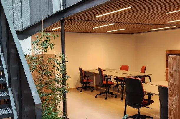 Open Space - 69007 - 1 poste - 265€