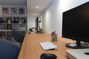 Open Space - 94200 - 4 postes - 290€