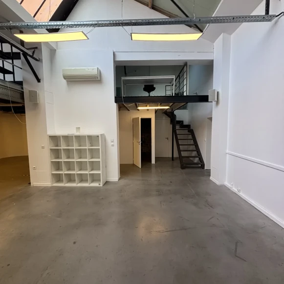 Espace indépendant 252 m² 30 postes Coworking Rue des Sorins Montreuil 93100 - photo 7