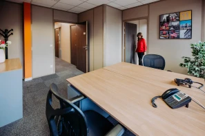 Bureau privé - 31670 - 3 postes - 1280€