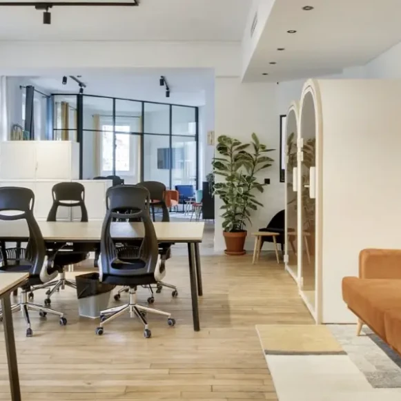 Espace indépendant 325 m² 52 postes Location bureau Rue Réaumur Paris 75002 - photo 4