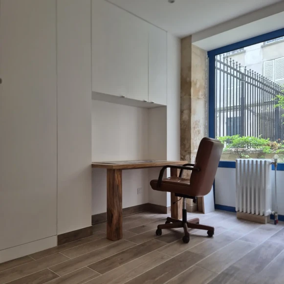 Bureau privé 12 m² 2 postes Location bureau Rue de Montholon Paris 75009 - photo 4
