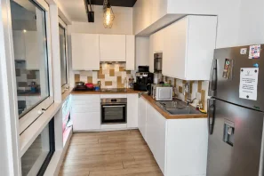 Bureau privé - 75020 - 16 postes - 5376€