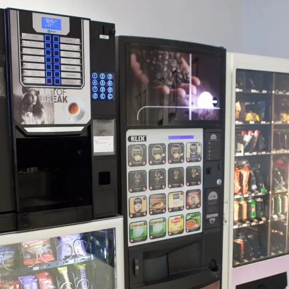 Bureau privé 12 m² 2 postes Coworking Rue Rabelais Montreuil 93100 - photo 10