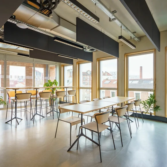 Bureau privé 29 m² 8 postes Coworking Boulevard du Colonel Fabien Ivry-sur-Seine 94200 - photo 6