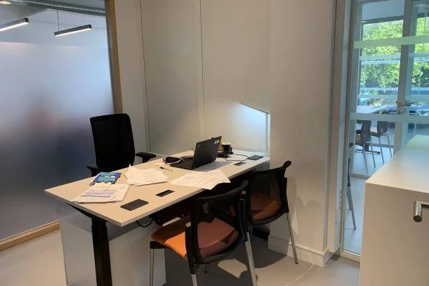 Bureau privé - 19100 - 1 poste - 348€