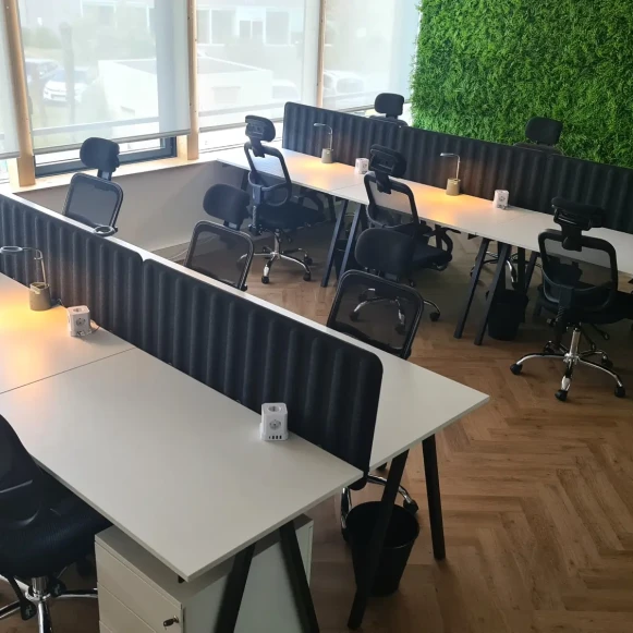 Bureau privé 11 m² 2 postes Coworking Avenue de Canteranne Pessac 33600 - photo 9