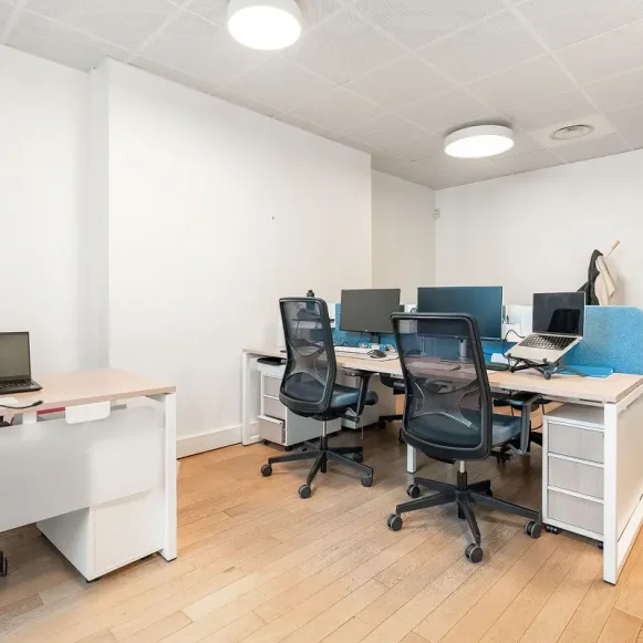 Espace indépendant 110 m² 22 postes Location bureau Rue Drouot Paris 75009 - photo 6