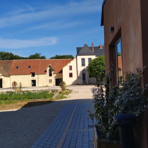 Open Space  15 postes Coworking  Le Mesnil-Saint-Denis 78320 - photo 1