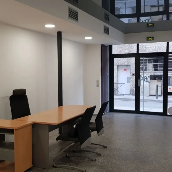 Bureau privé 100 m² 20 postes Coworking Rue Lafaille Toulouse 31000 - photo 1