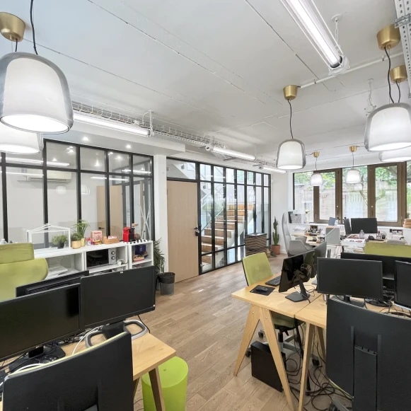 Espace indépendant 42 m² 7 postes Coworking Rue Massue Vincennes 94300 - photo 1