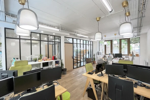 Espace indépendant - 94300 - 7 postes - 1990€