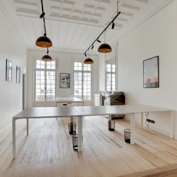 Espace indépendant 80 m² 20 postes Location bureau Rue Fortuny Paris 75017 - photo 4