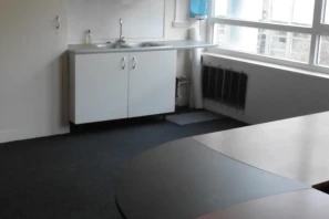 Bureau privé - 77470 - 12 postes - 720€