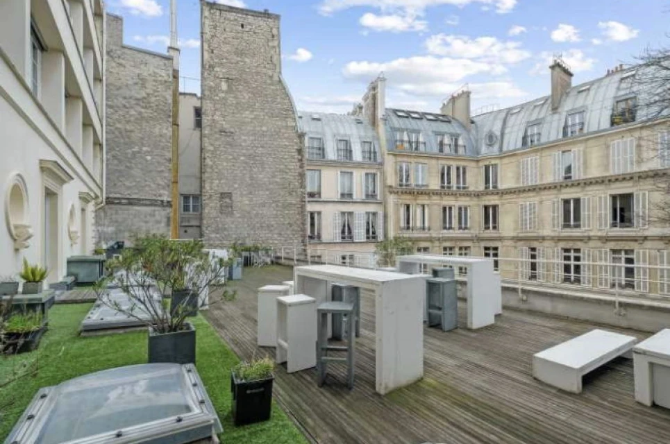 Jöro Rue Saint-Georges