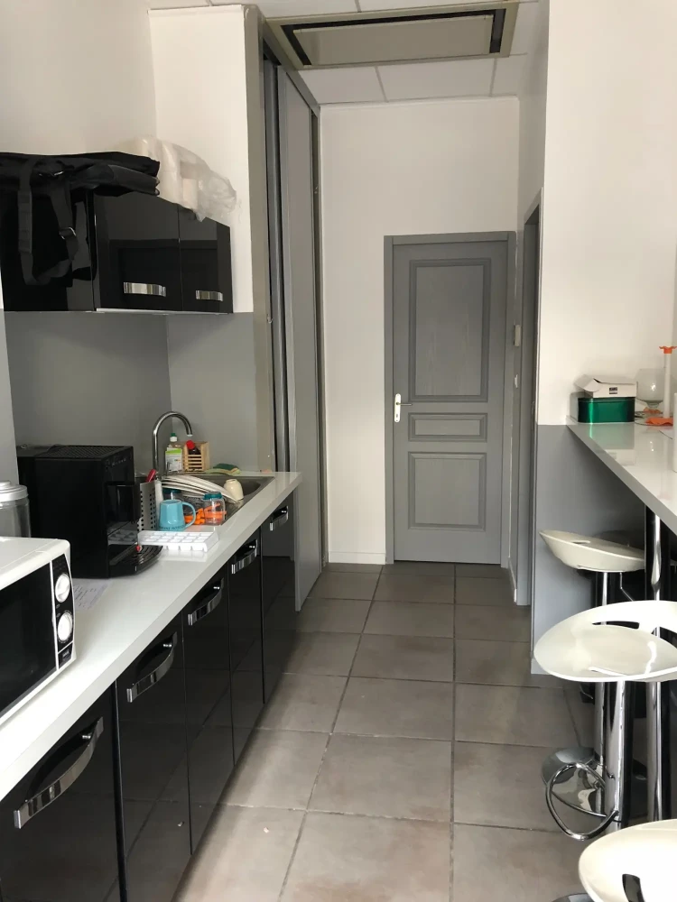 Bureau privé - 13400 - 1 poste - 150€