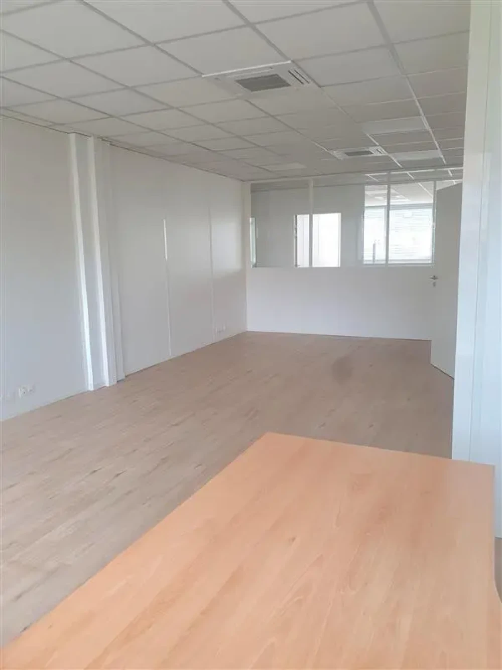 Espace indépendant - 91000 - 21 postes - 4098€