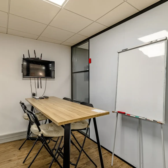 Bureau privé 70 m² 20 postes Location bureau Rue de Rochechouart Paris 75009 - photo 12