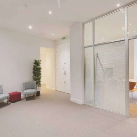 Bureau privé 24 m² 6 postes Coworking Boulevard Haussmann Paris 75008 - photo 3