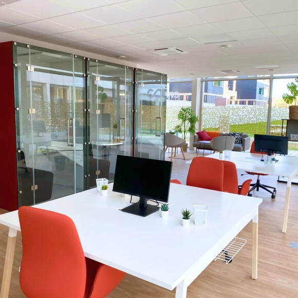 Open Space  8 postes Location bureau Allée Madame de Montespan Bussy-Saint-Georges 77600 - photo 1