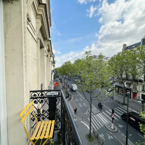 Bureau privé 40 m² 9 postes Location bureau Boulevard de Sébastopol Paris 75002 - photo 6