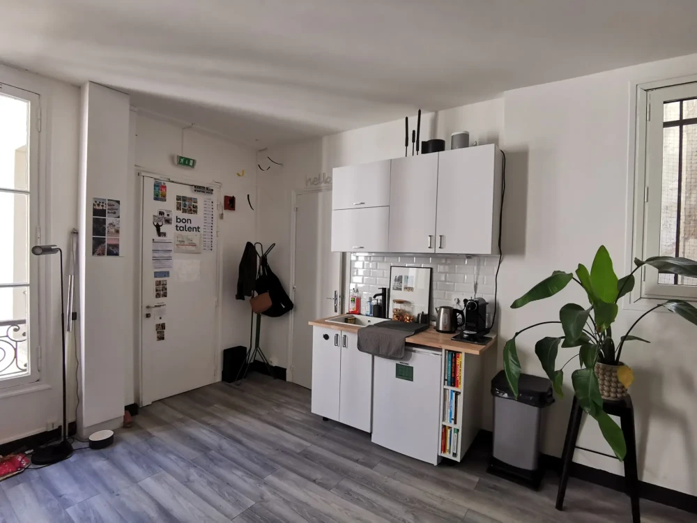 Espace indépendant - 75002 - 8 postes - 4000€