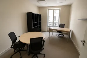 Espace indépendant - 75009 - 22 postes - 8333€