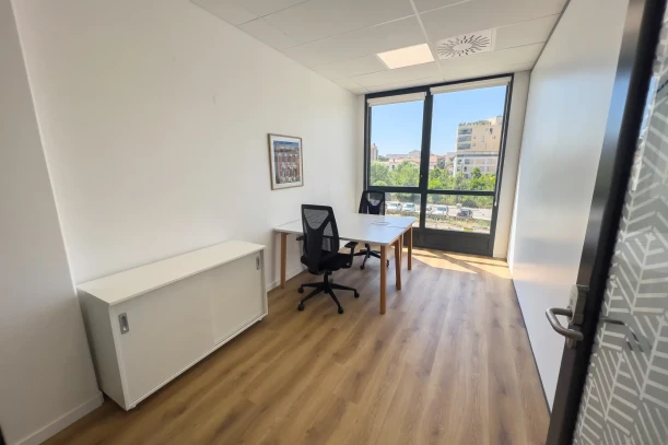 Bureau privé - 34000 - 2 postes - 799€