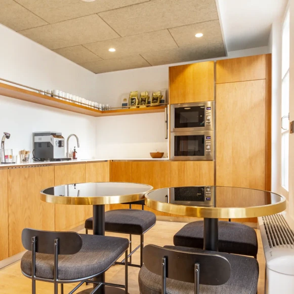 Bureau privé 24 m² 8 postes Coworking Rue Taitbout Paris 75009 - photo 8