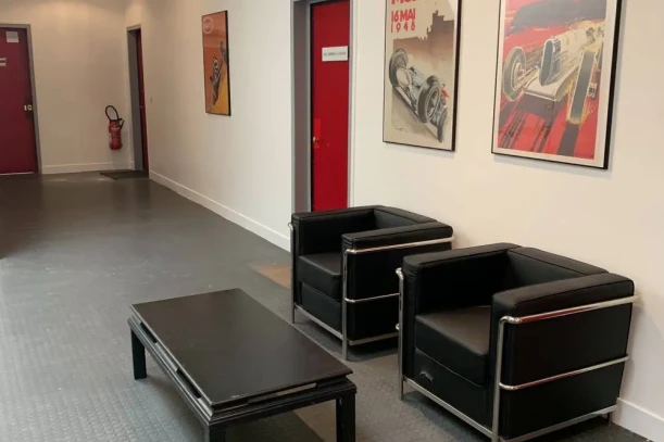 Bureau privé - 91380 - 10 postes - 756€