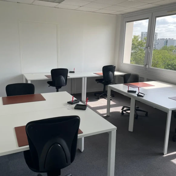 Bureau privé 30 m² 8 postes Coworking Boulevard Vincent Gâche Nantes 44200 - photo 2