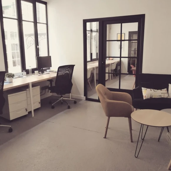 Bureau privé 60 m² 14 postes Location bureau Rue de Rocroy Paris 75010 - photo 2