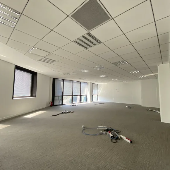 Bureau privé 100 m² 8 postes Coworking Rue Fructidor Paris 75017 - photo 2