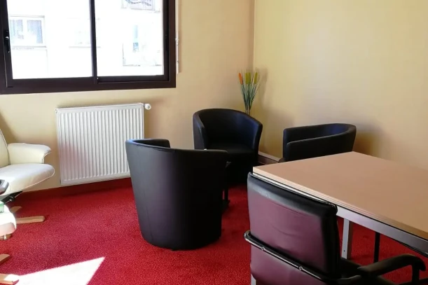 Bureau privé - 74200 - 2 postes - 762€