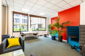Bureau privé - 75010 - 5 postes - 2990€
