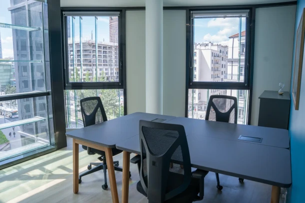Bureau privé - 69006 - 3 postes - 1765€