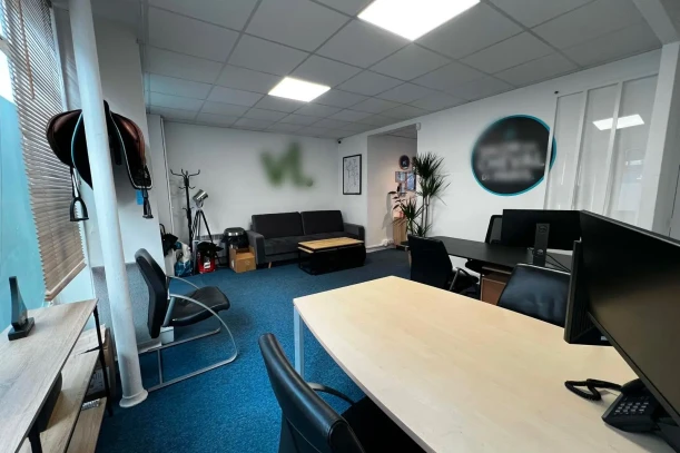 Open Space - 75014 - 4 postes - 400€