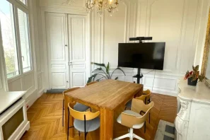 Bureau privé - 75008 - 8 postes - 3200€