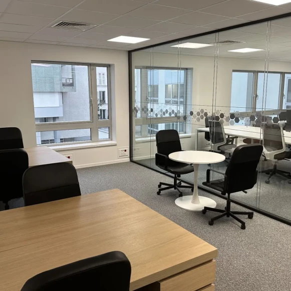 Open Space  6 postes Coworking Avenue de Clichy Paris 75017 - photo 1