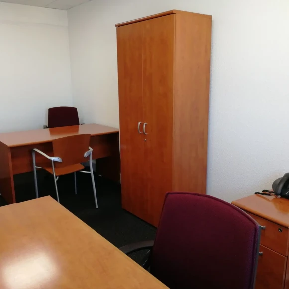 Bureau privé 12 m² 3 postes Coworking Avenue Berthelot Lyon 69008 - photo 5