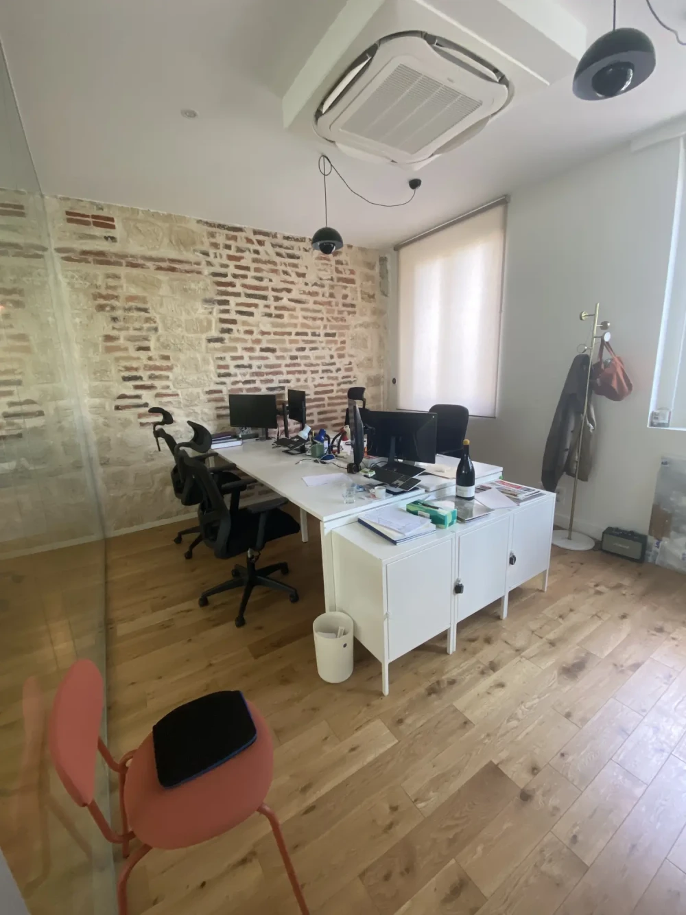 Bureau privé - 75002 - 4 postes - 2000€