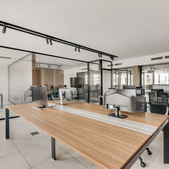 Bureau privé 92 m² 14 postes Location bureau Avenue Laurent Cély Asnières-sur-Seine 92600 - photo 2