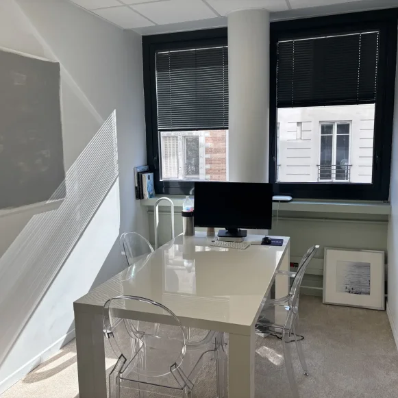 Bureau privé 10 m² 2 postes Location bureau Avenue de Villiers Paris 75017 - photo 6
