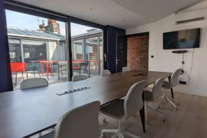 Espace indépendant - 59800 - 18 postes - 8400€