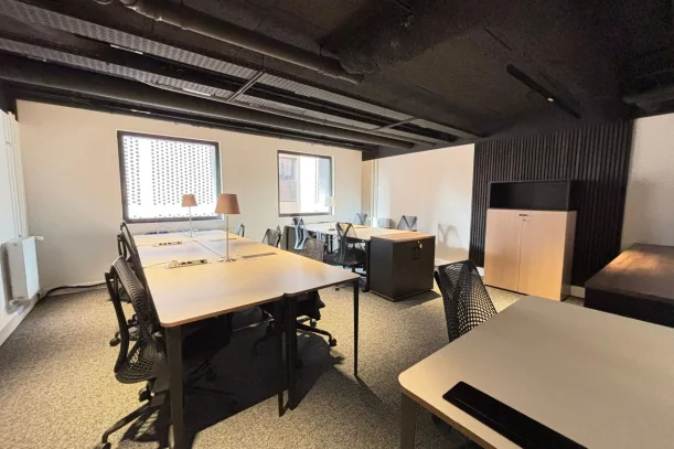 Bureau privé - 75010 - 10 postes - 4889€