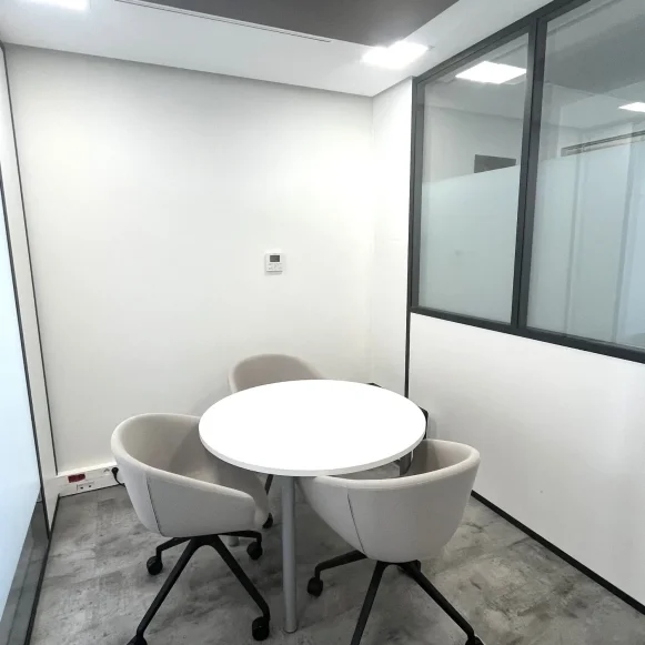 Open Space  8 postes Location bureau Rue Galvani Paris 75017 - photo 8